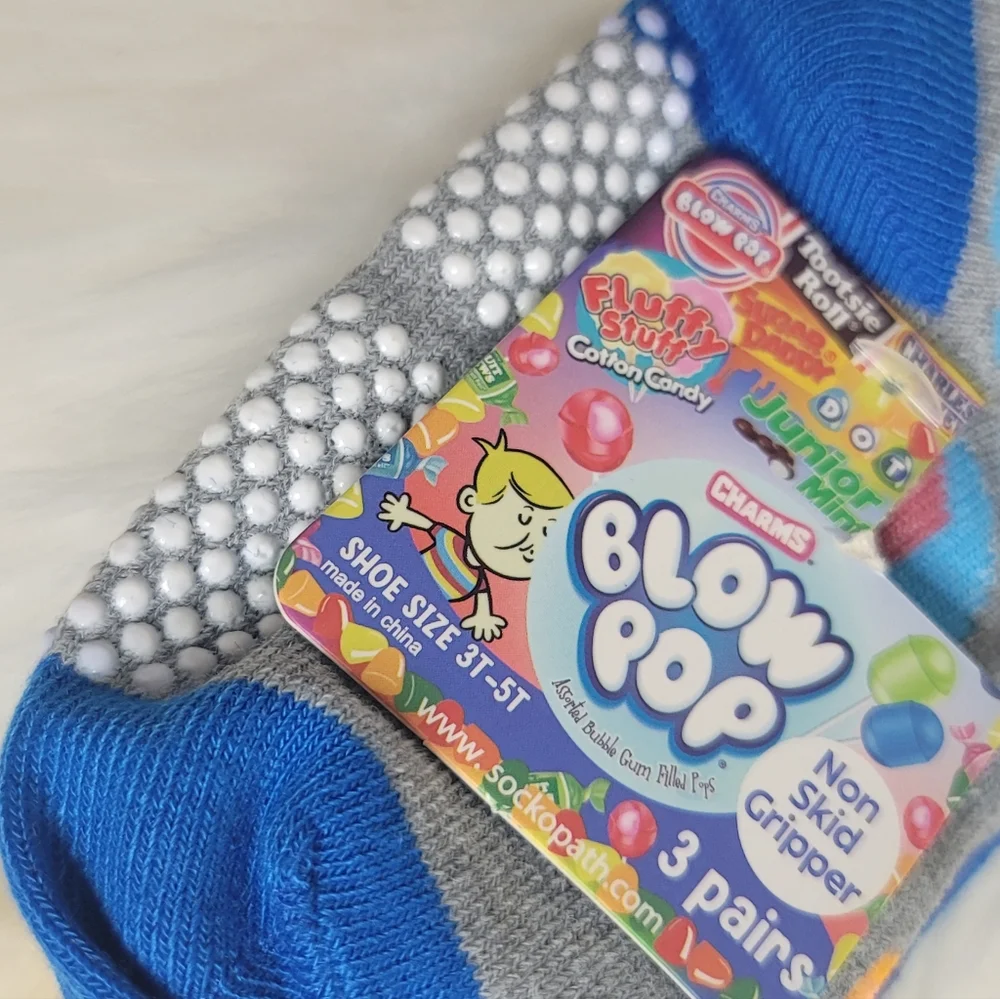 Tootsie Roll Non Skid Ankle Socks Size 3T-5T